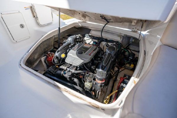 8470719_20230105130724495_1_XLARGE 2012 Chaparral 264 Sunesta