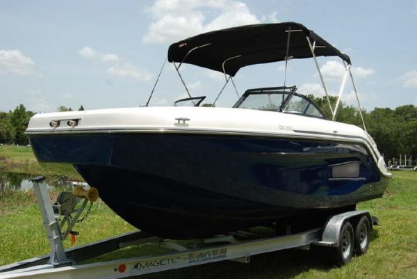 8486599_0_080920221321_1 2020 Bayliner DX2200