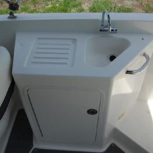 8486599_0_080920221321_13 2020 Bayliner DX2200