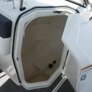 8486599_0_080920221321_16 2020 Bayliner DX2200