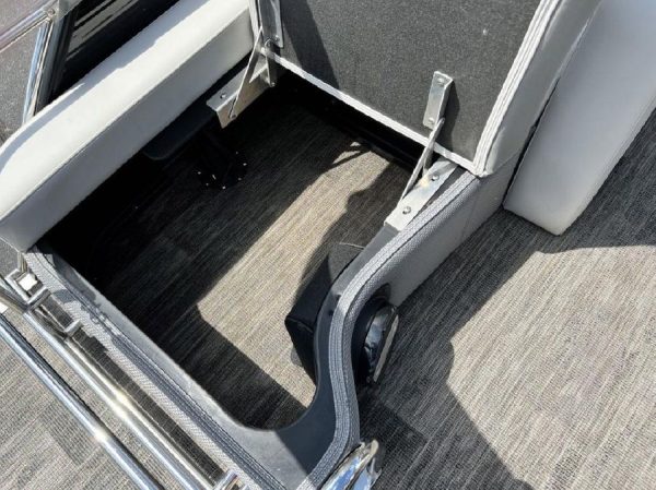8488329_20220913133756395_1_XLARGE 2020 Godfrey Pontoons MC 235 RL TT-27