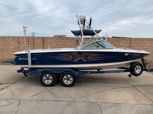 8488396_20220909084220050_1_XLARGE 2003 MasterCraft X-9 Wakeboard Boat