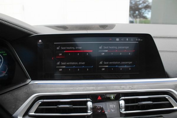 84f96dae2cf5419f974d5161226e1cad 2022 BMW X7 M50i