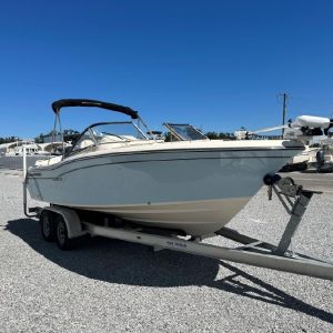 8517825_20220928134037066_1_XLARGE 2018 Grady-White 215 Freedom
