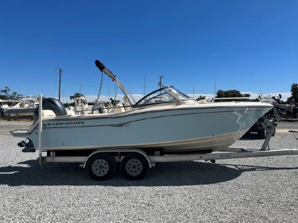 8517825_20220928134046394_1_XLARGE 2018 Grady-White 215 Freedom