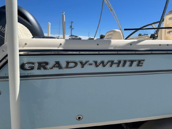 8517825_20220928134137868_1_XLARGE 2018 Grady-White 215 Freedom