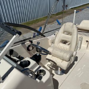 8517825_20220928134225364_1_XLARGE 2018 Grady-White 215 Freedom