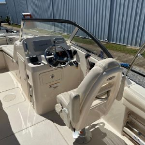 8517825_20220928134232708_1_XLARGE 2018 Grady-White 215 Freedom