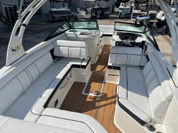 8538768_20221017125623842_1_XLARGE 2015 Sea Ray 270 Sundeck
