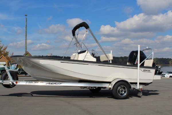 8565664_20221026045809381_1_XLARGE 2020 Boston Whaler 170 Montauk