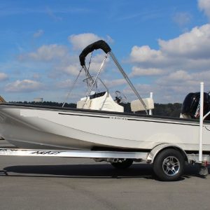 8565664_20221026045809381_1_XLARGE 2020 Boston Whaler 170 Montauk