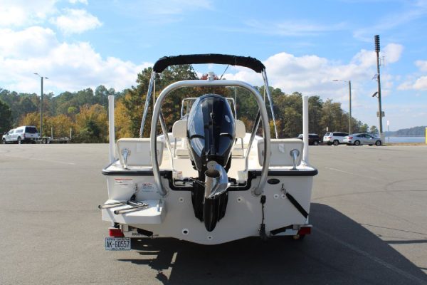 8565664_20221026045957686_1_XLARGE 2020 Boston Whaler 170 Montauk
