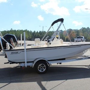 8565664_20221026050021711_1_XLARGE 2020 Boston Whaler 170 Montauk