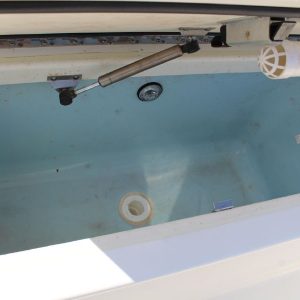 8565664_20221026050217961_1_XLARGE 2020 Boston Whaler 170 Montauk