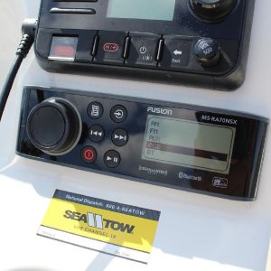 8565664_20221026050227534_1_XLARGE 2020 Boston Whaler 170 Montauk
