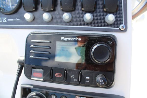 8565664_20221026050237322_1_XLARGE 2020 Boston Whaler 170 Montauk