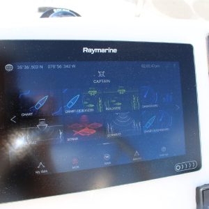 8565664_20221026050336304_1_XLARGE 2020 Boston Whaler 170 Montauk