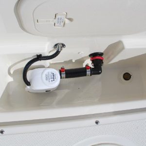 8565664_20221026050529740_1_XLARGE 2020 Boston Whaler 170 Montauk