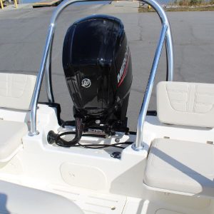 8565664_20221026050539684_1_XLARGE 2020 Boston Whaler 170 Montauk