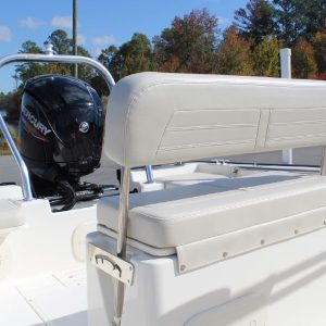 8565664_20221026050647310_1_XLARGE 2020 Boston Whaler 170 Montauk