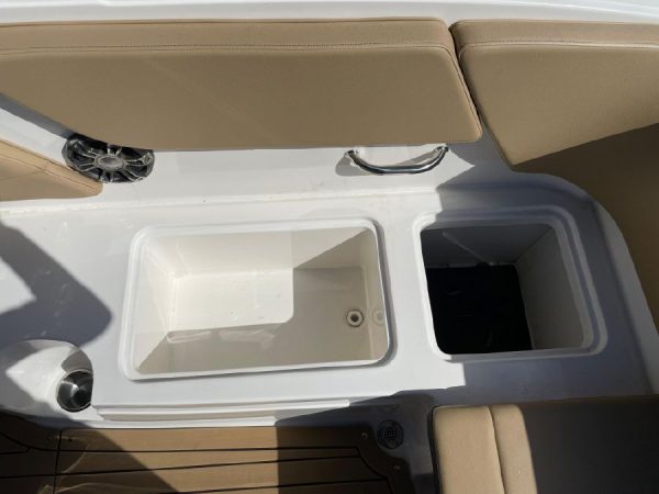 8572679_20221026125344066_1_XLARGE 2020 Sea Ray SPX 230 OB
