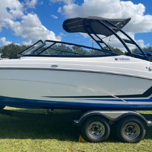 8575833_20221031114903787_1_XLARGE 2018 Yamaha AR240
