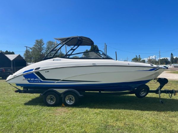8575833_20221031114922170_1_XLARGE 2018 Yamaha AR240