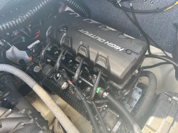 8575833_20221031115033148_1_XLARGE 2018 Yamaha AR240