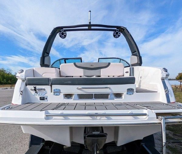 8580082_20221101095711388_1_XLARGE 2019 Chaparral 257 SSX