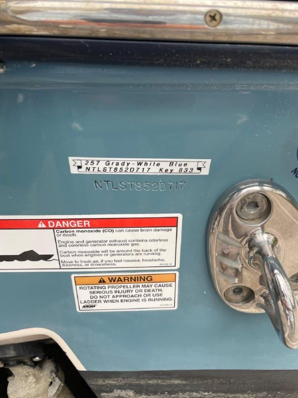 8599131_0_011220221603_20 2017 Grady-White CENTER CONSOLE FISHERMAN 257