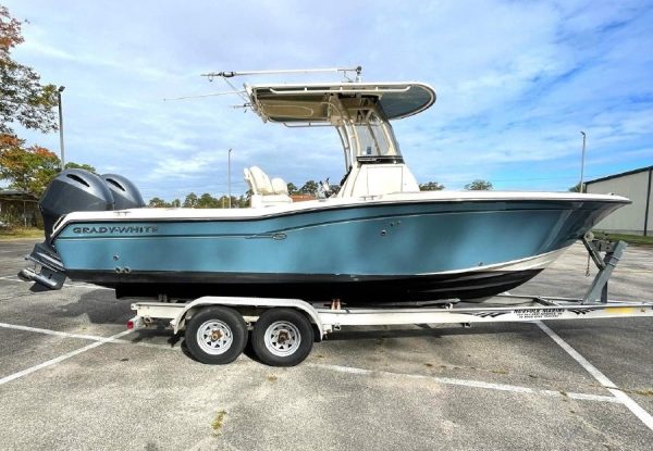 8599131_0_161120221558_1 2017 Grady-White CENTER CONSOLE FISHERMAN 257