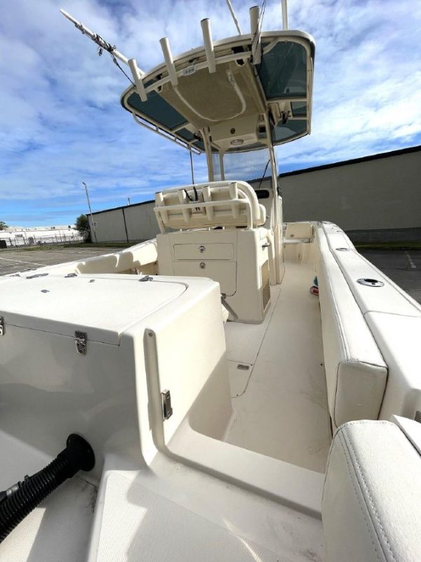 8599131_0_161120221558_4 2017 Grady-White CENTER CONSOLE FISHERMAN 257