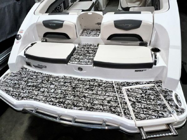 8609999_20221128124551975_1_XLARGE 2018 Chaparral Vortex 203 VRX