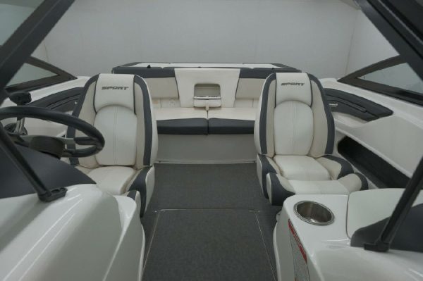 8614120_20221201173538821_1_XLARGE 2012 Sea Ray 205 Sport