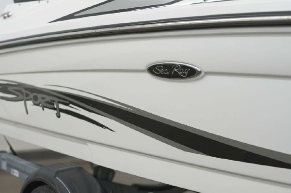 8614120_20221201173552835_1_XLARGE 2012 Sea Ray 205 Sport
