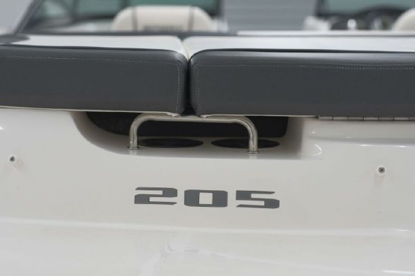 8614120_20221201173556835_1_XLARGE 2012 Sea Ray 205 Sport