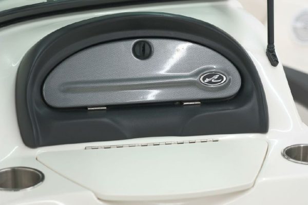 8614120_20221201173610955_1_XLARGE 2012 Sea Ray 205 Sport