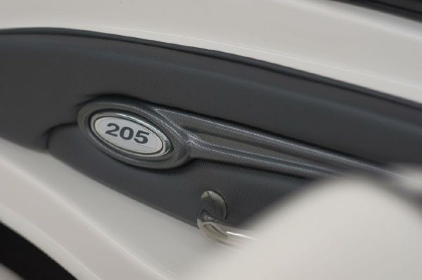 8614120_20221201173614935_1_XLARGE 2012 Sea Ray 205 Sport
