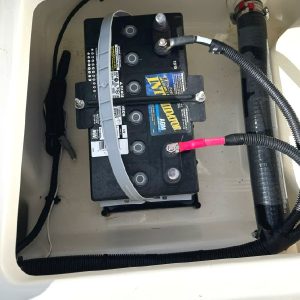 8616961_20221205134235939_1_XLARGE 2020 Boston Whaler Montauk 210