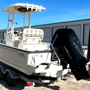 8616961_20221205134249621_1_XLARGE 2020 Boston Whaler Montauk 210