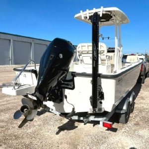 8616961_20221205134254767_1_XLARGE 2020 Boston Whaler Montauk 210