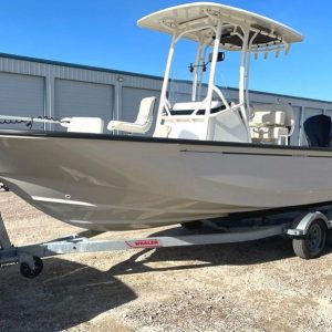 8616961_20221205134315995_1_XLARGE 2020 Boston Whaler Montauk 210