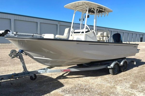 8616961_20221205134315995_1_XLARGE 2020 Boston Whaler Montauk 210