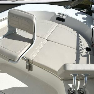 8616961_20221205135319770_1_XLARGE 2020 Boston Whaler Montauk 210
