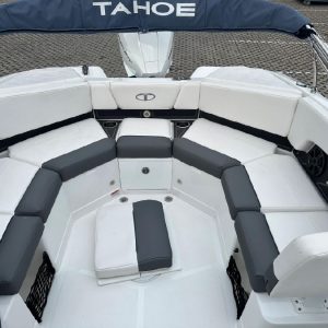 8622672_20221220175049404_1_XLARGE 2021 Tahoe 210S