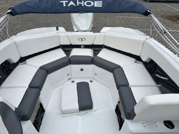 8622672_20221220175049404_1_XLARGE 2021 Tahoe 210S