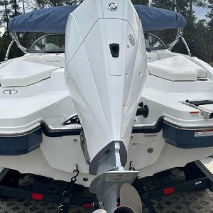 8622672_20221220175144808_1_XLARGE 2021 Tahoe 210S