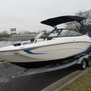 8624776_20221213143755047_1_XLARGE 2018 Yamaha 242X E-Edition