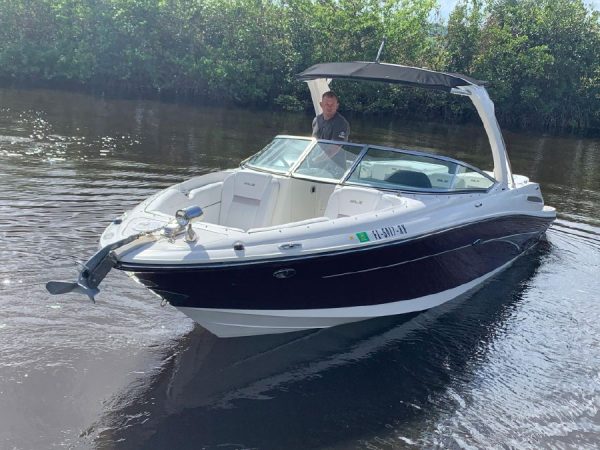 8633857_20221220162320558_1_XLARGE 2009 Sea Ray 250 SLX