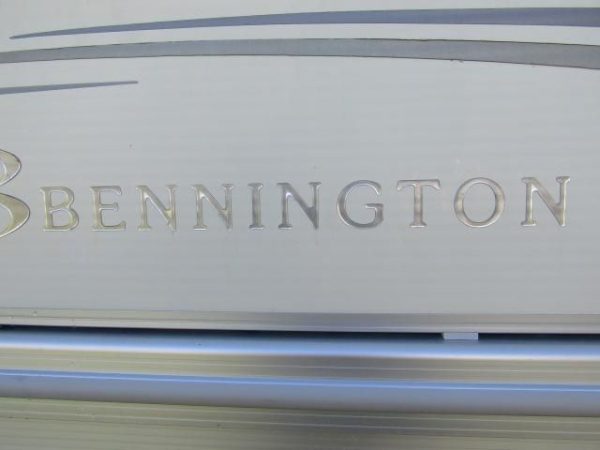 8639175_20221227130636259_1_XLARGE 2006 Bennington 2575 RL